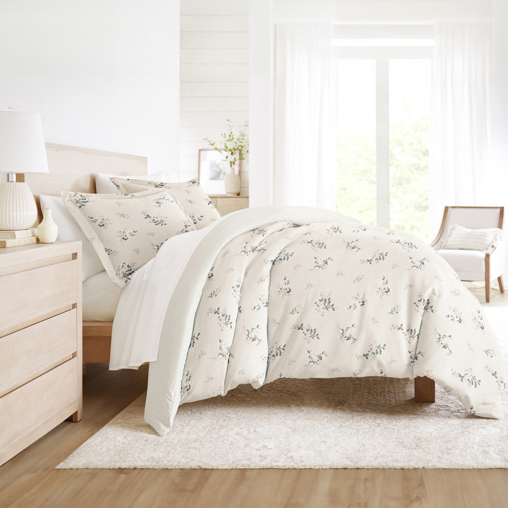 Delicate Floral Pattern 3-Piece Reversible Duvet Cover Set (Sale) - Linens And Hutch