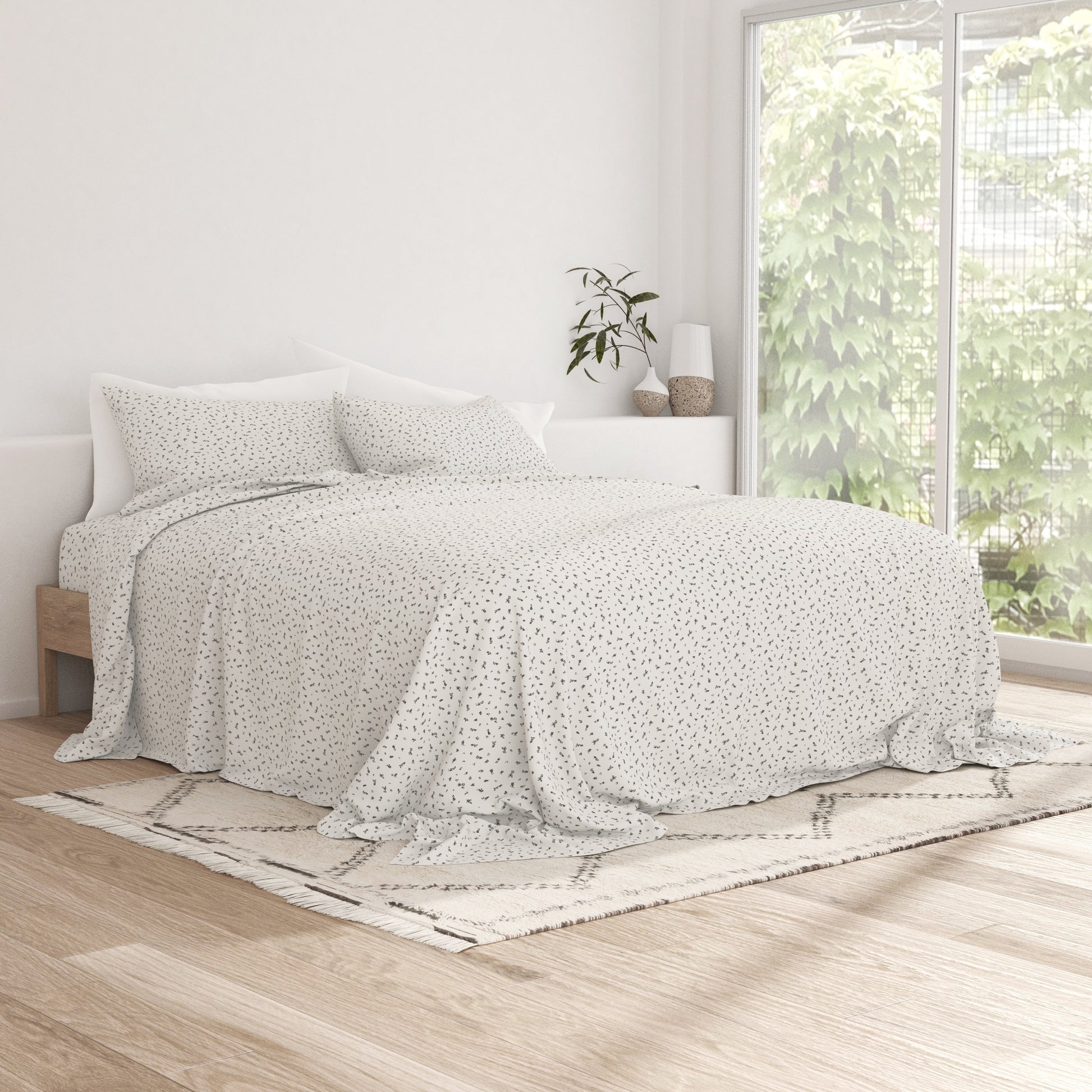 Spotted Leaves Pattern 4-Piece Sheet Set (Sale) - Linens And Hutch