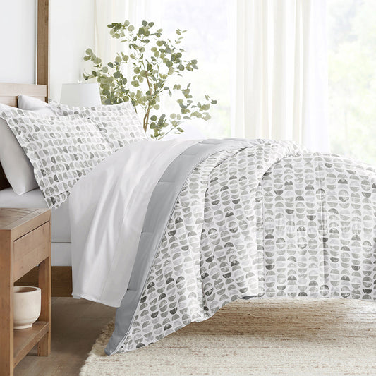 Moonlight Stars Reversible Down-Alternative Comforter Set (Sale) - Linens And Hutch