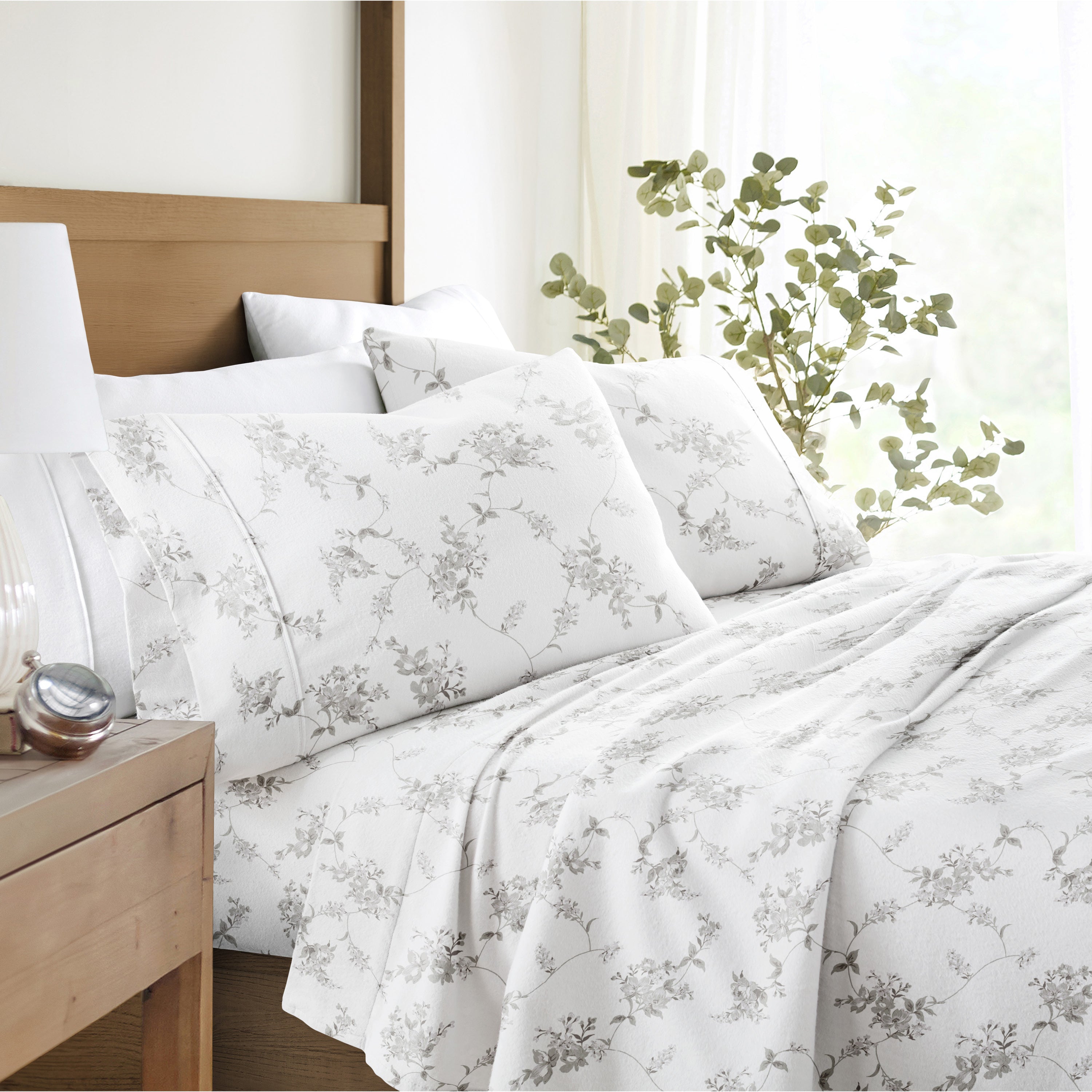 Linens & Hutch Sylvan Flannel Sheet Set - Thumbnail 2