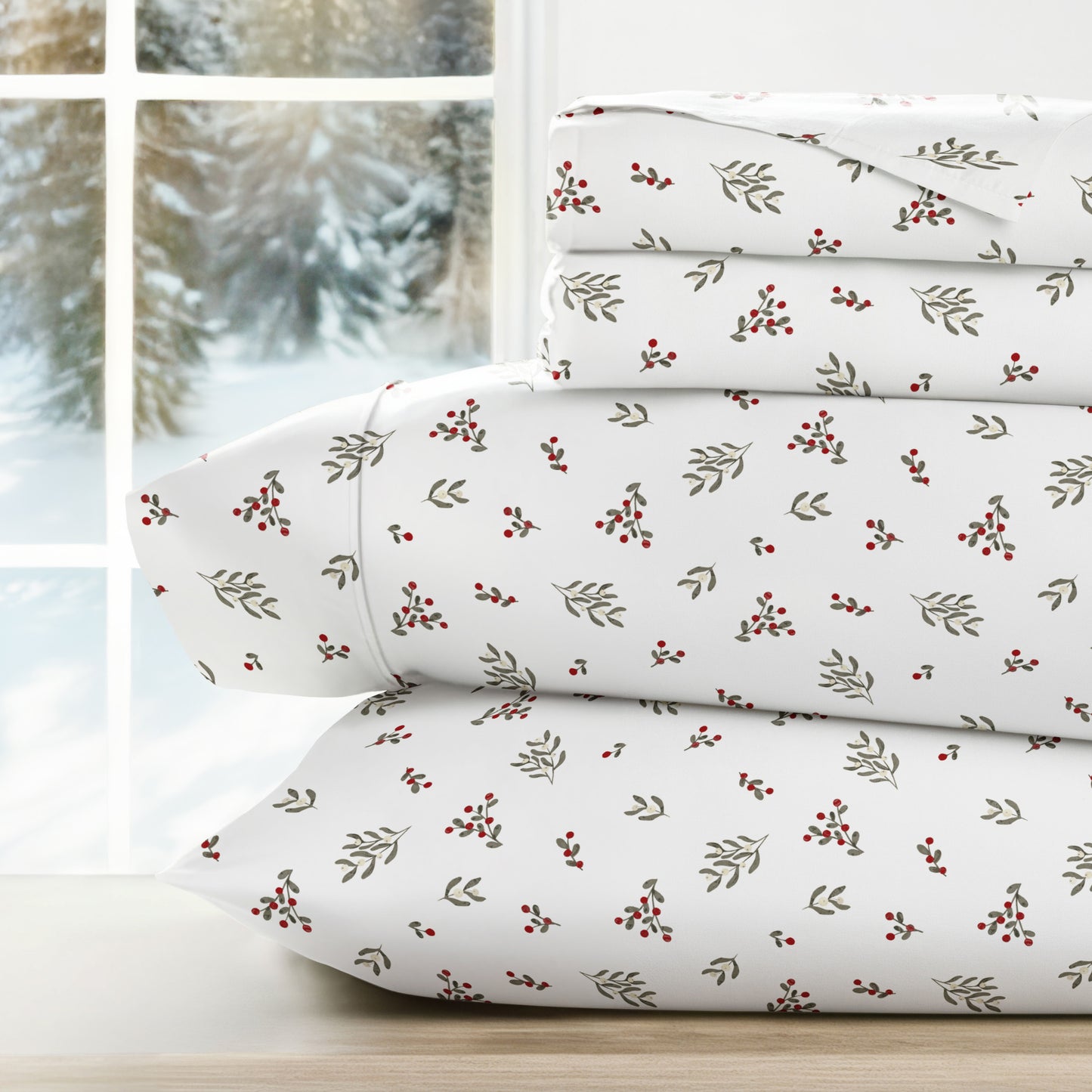 Winter Berries Patterned 4-Piece Sheet Set