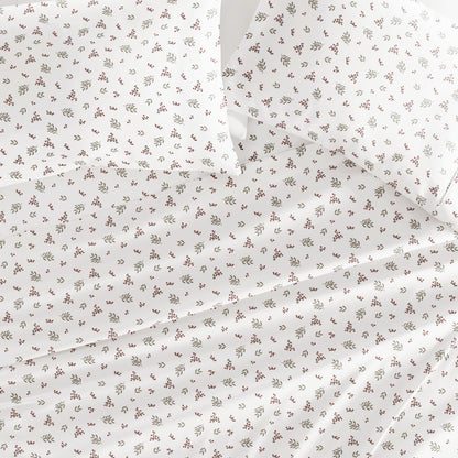Winter Berries Patterned 4-Piece Sheet Set