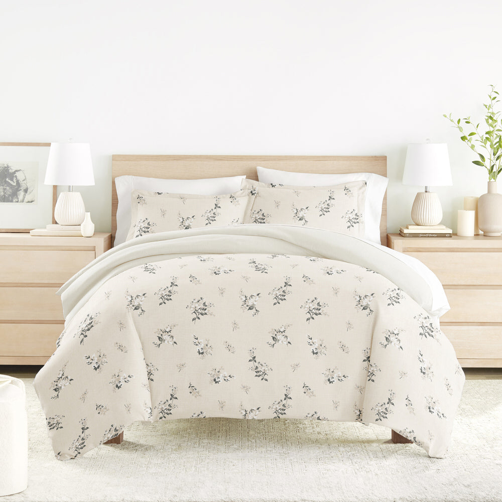 Delicate Floral Pattern 3-Piece Reversible Duvet Cover Set (Sale) - Linens And Hutch