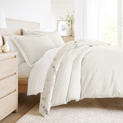 Delicate Floral Pattern 3-Piece Reversible Duvet Cover Set (Sale) - Linens And Hutch