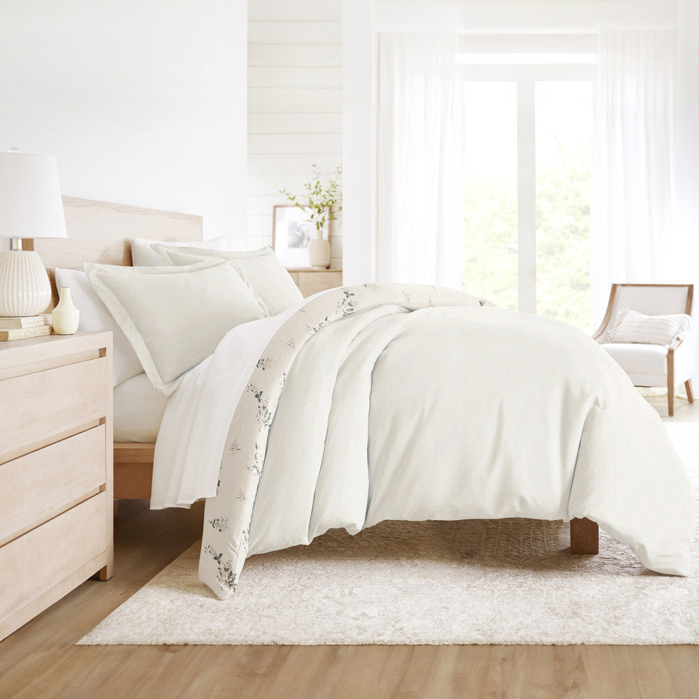 Delicate Floral Pattern 3-Piece Reversible Duvet Cover Set (Sale) - Linens And Hutch