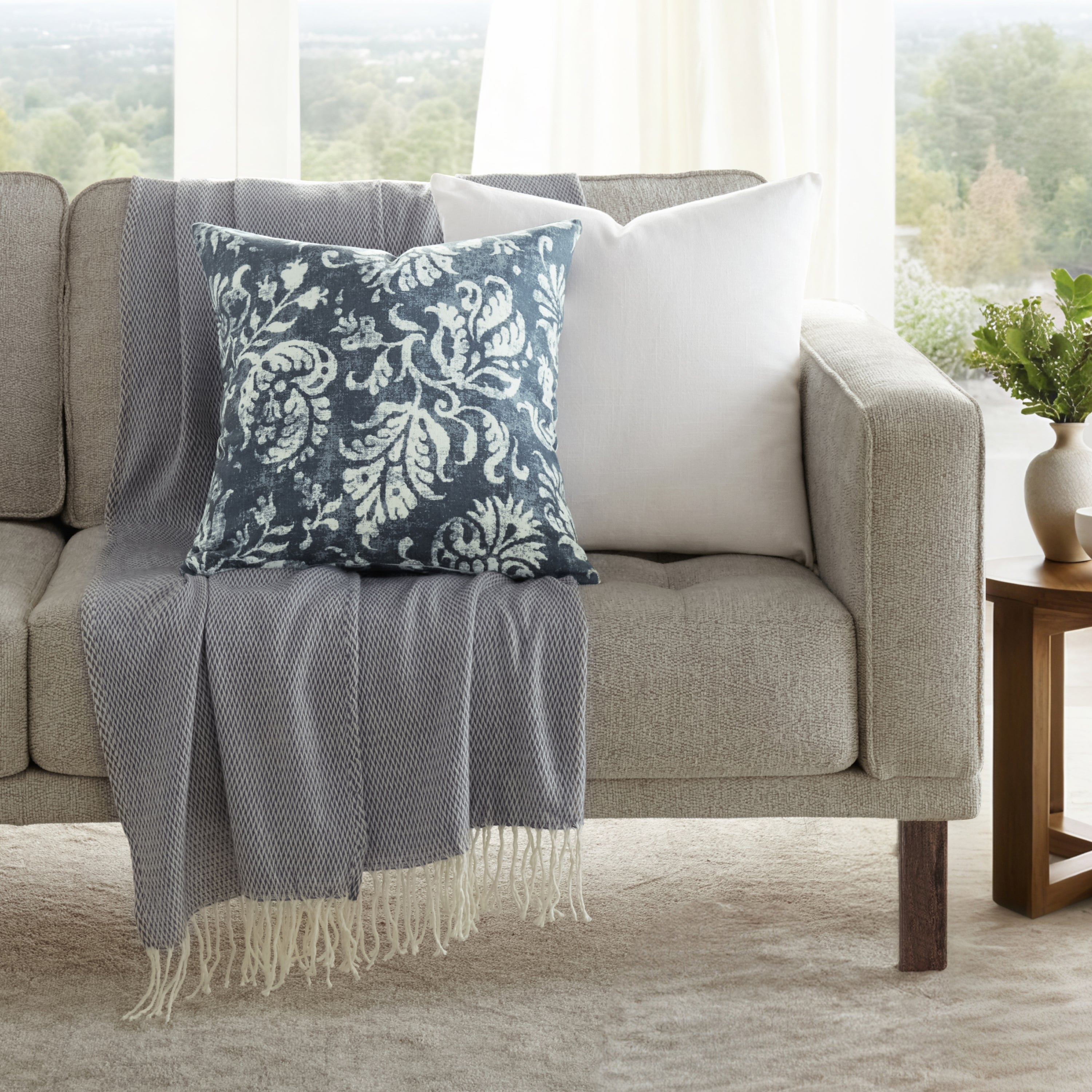 2-Pack Distressed Floral Décor Throw Pillows – Linens And Hutch