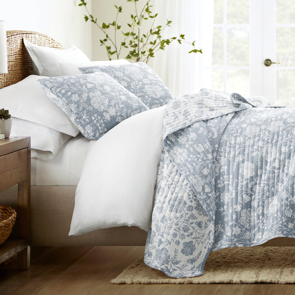 3-Piece Reversible Quilts – Linens And Hutch