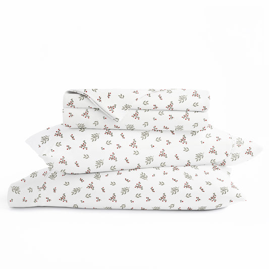 1 Winter Berries Patterned 4-Piece Sheet Set