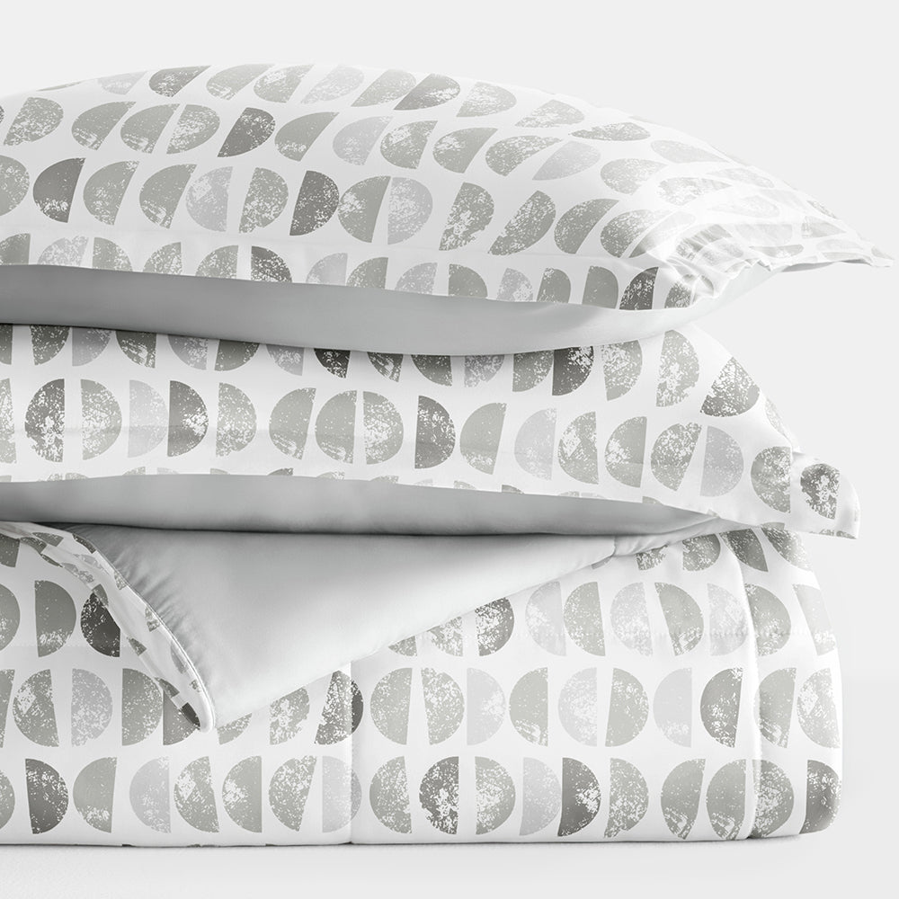 Moonlight Stars Reversible Down-Alternative Comforter Set (Sale) - Linens And Hutch