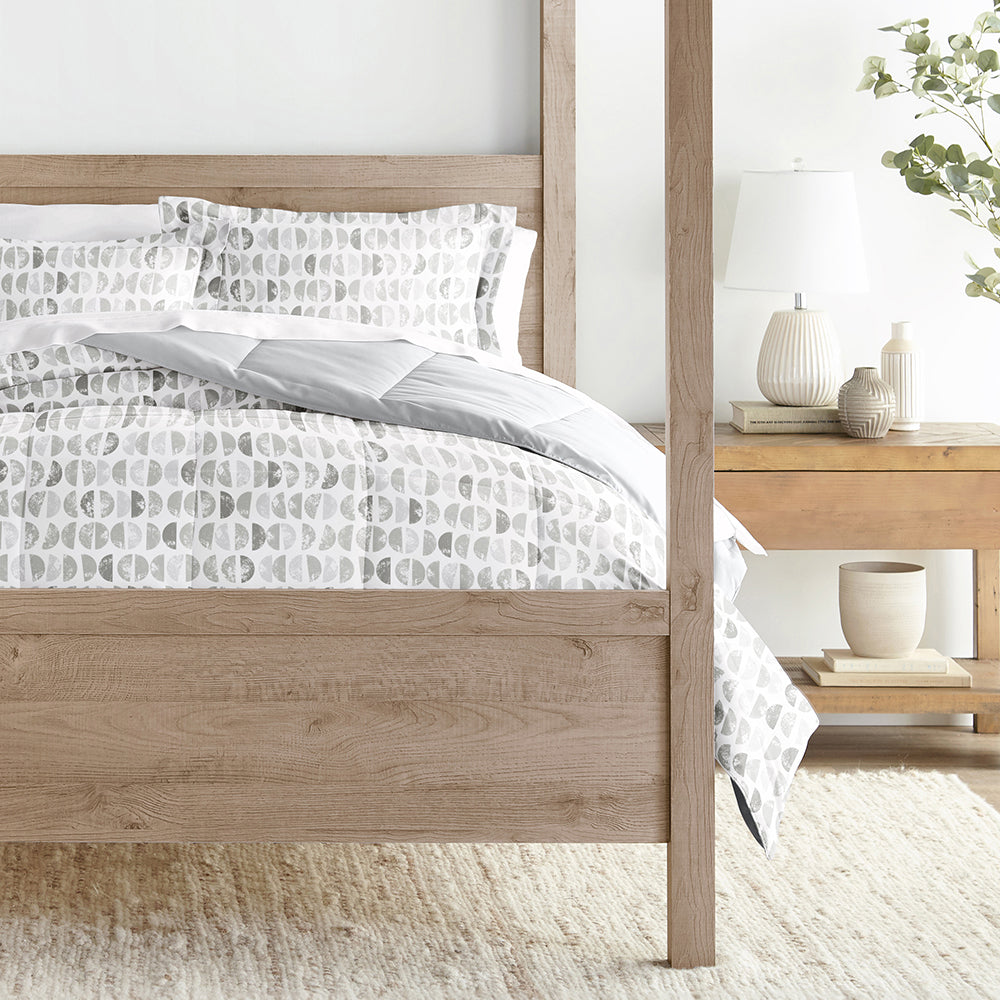 Moonlight Stars Reversible Down-Alternative Comforter Set (Sale) - Linens And Hutch