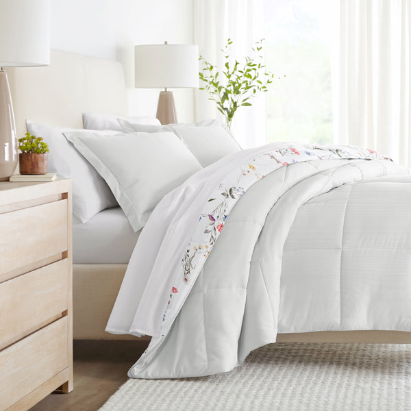 Pink, Meadow Floral Reversible Down-Alternative Comforter Set 600px alternate image