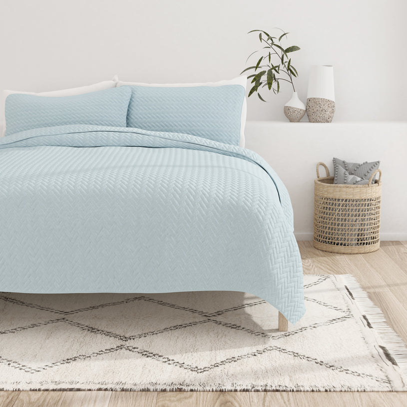 Light Blue, 3-Piece Herringbone Quilted Coverlet Set