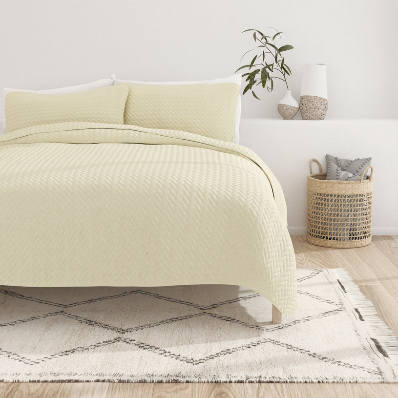 Yellow, 3-Piece Herringbone Quilted Coverlet Set