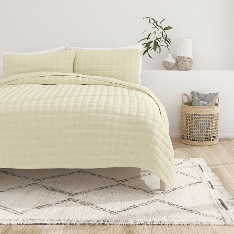 Yellow, 3-Piece Square Quilted Coverlet Set